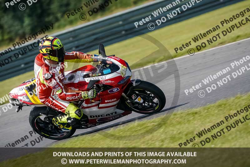 enduro digital images;event digital images;eventdigitalimages;no limits trackdays;peter wileman photography;racing digital images;snetterton;snetterton no limits trackday;snetterton photographs;snetterton trackday photographs;trackday digital images;trackday photos